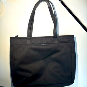 Bellroy Tokyo Tote - second edition fine weave - Melbourne black